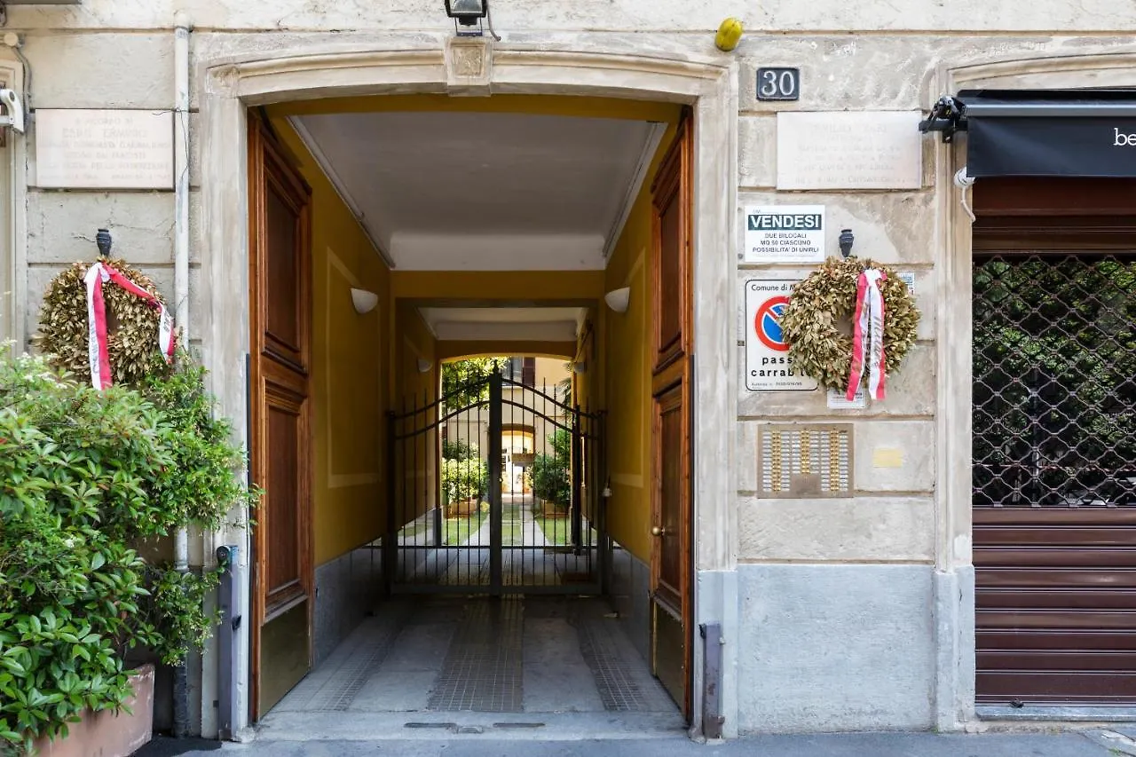 Fashion District - Top Floor Apartment Milan