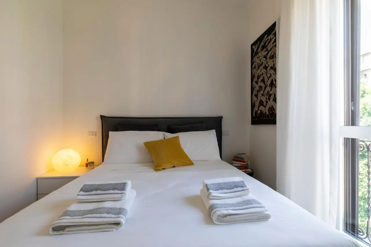 Fashion District - Top Floor Apartment Milan Italy