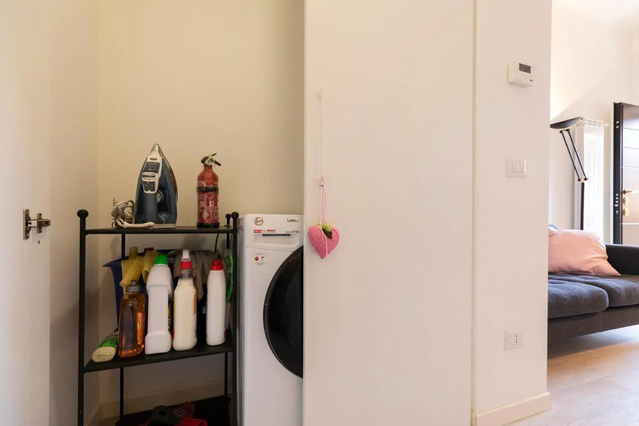 Fashion District - Top Floor Apartment Milan